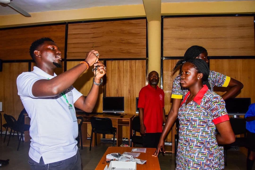 LEADERSHIP AT OLASHORE